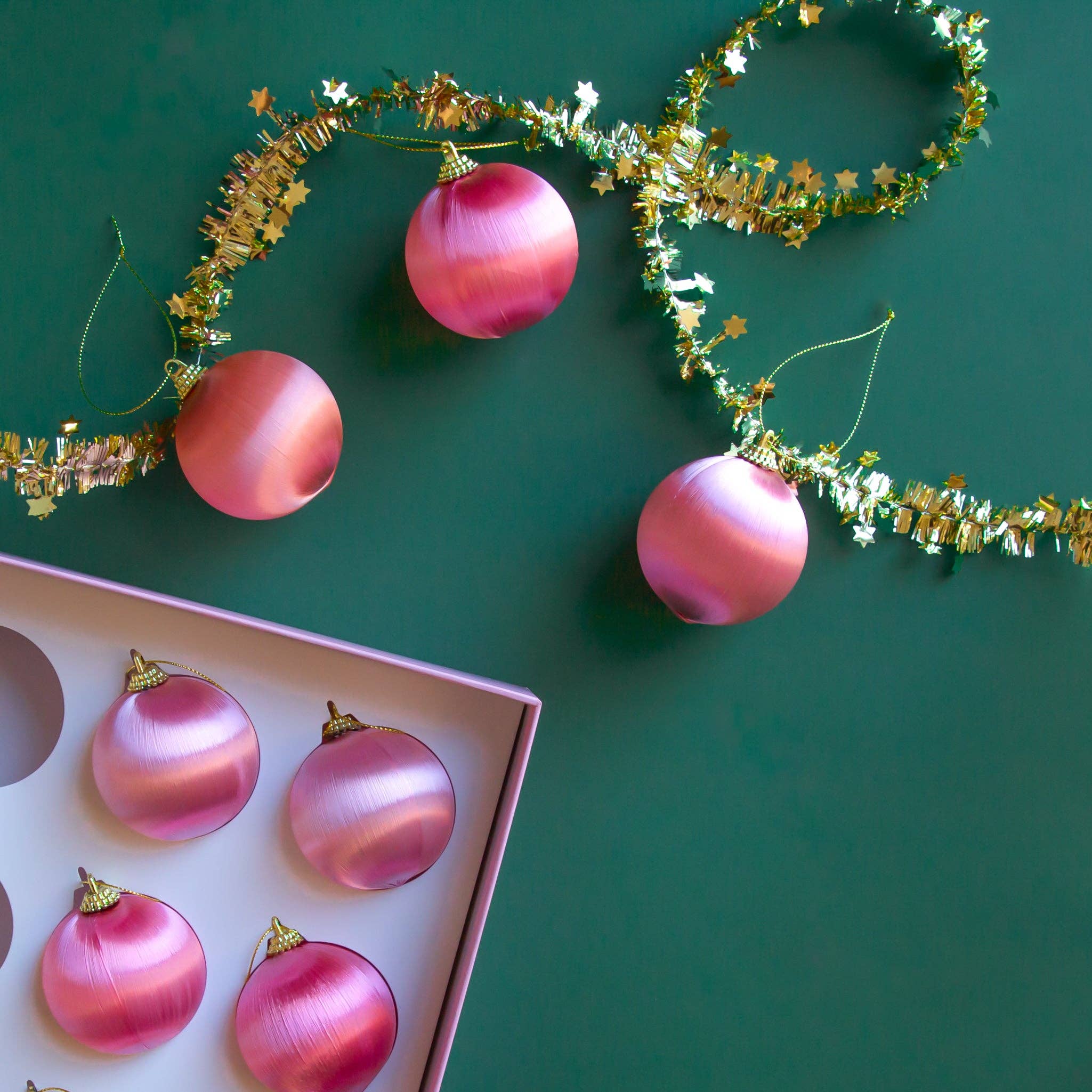 Retro Satin Ornaments Set - bubblegum market