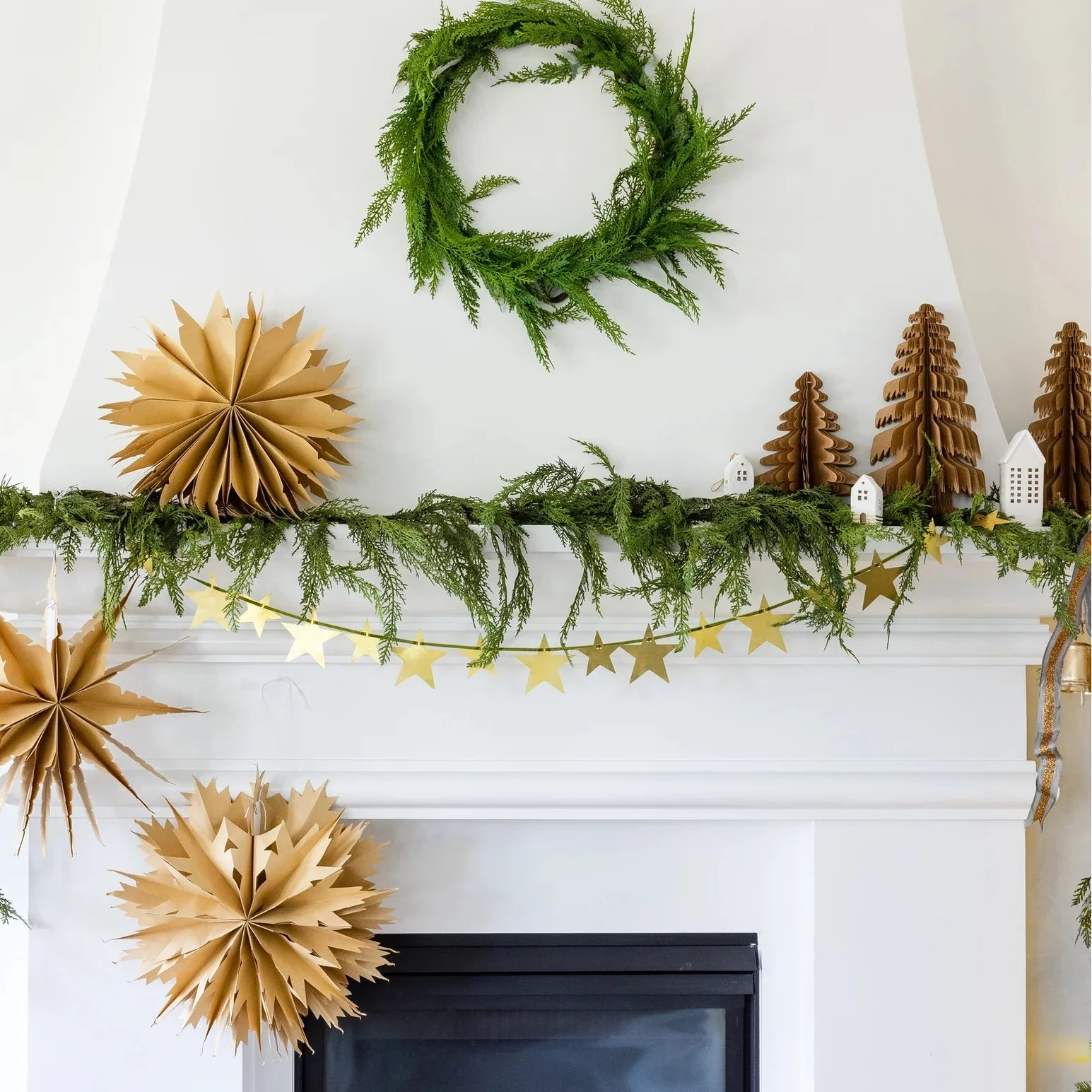 Christmas Memories Metal Stars Banner - bubblegum market