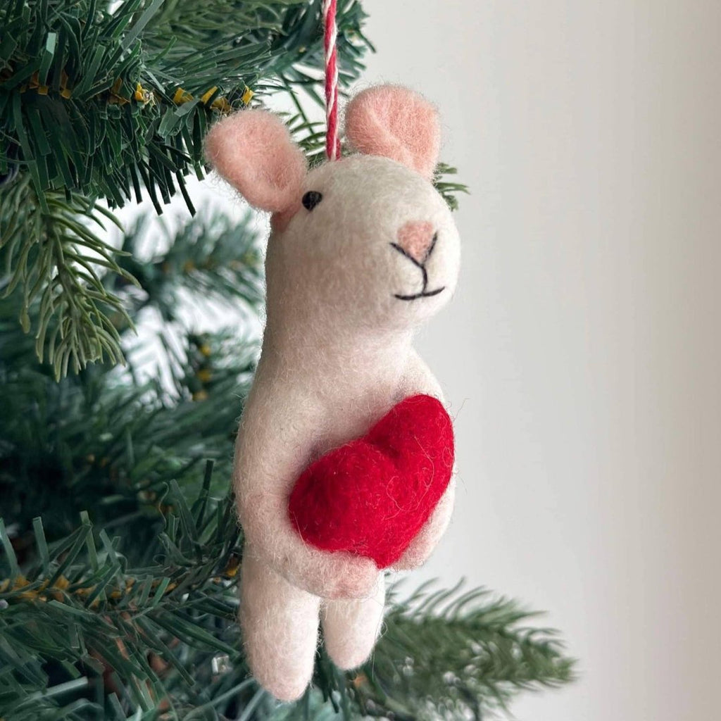 mouse-holding-heart-wool-felt-christmas-valentines-day-ornament