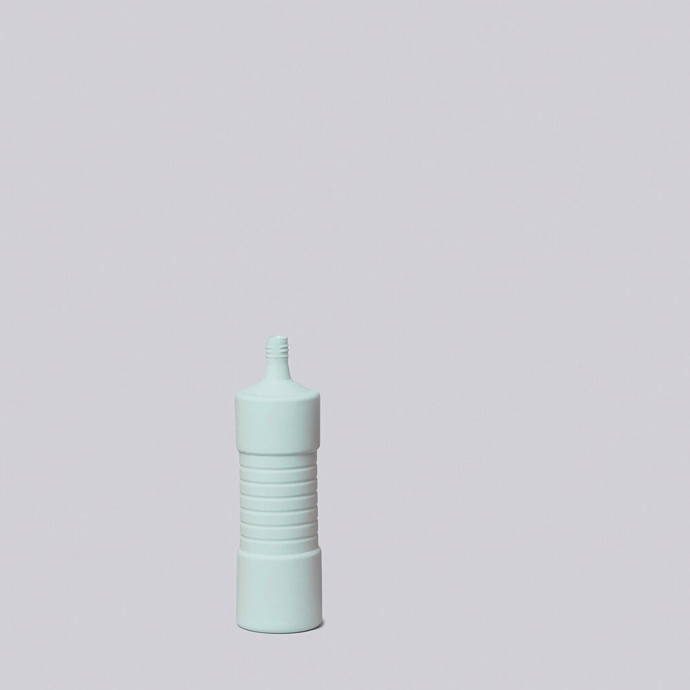 Middle-Kingdom-Ceramic-Plastic-Ribbed-Bottle-Vase-Mint
