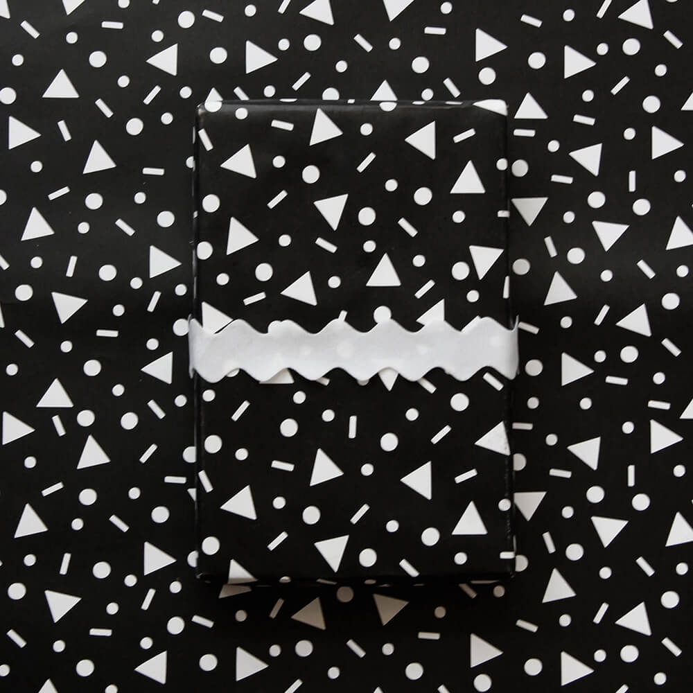 Black & White Spotty Wrapping Paper | Gift Wrap